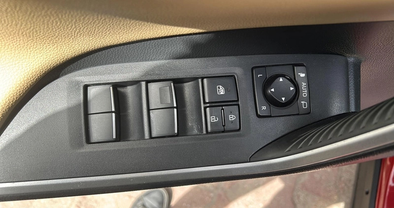 Toyota RAV4 cena 156900 przebieg: 113967, rok produkcji 2019 z Giżycko małe 254